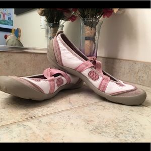 Clark’s Girls Leather flats